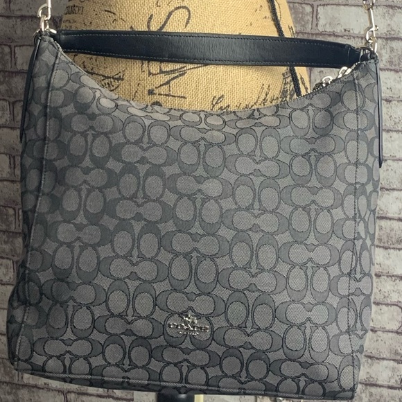 ❌SOLD❌Coach canvas and leather purse - Picture 15 of 15